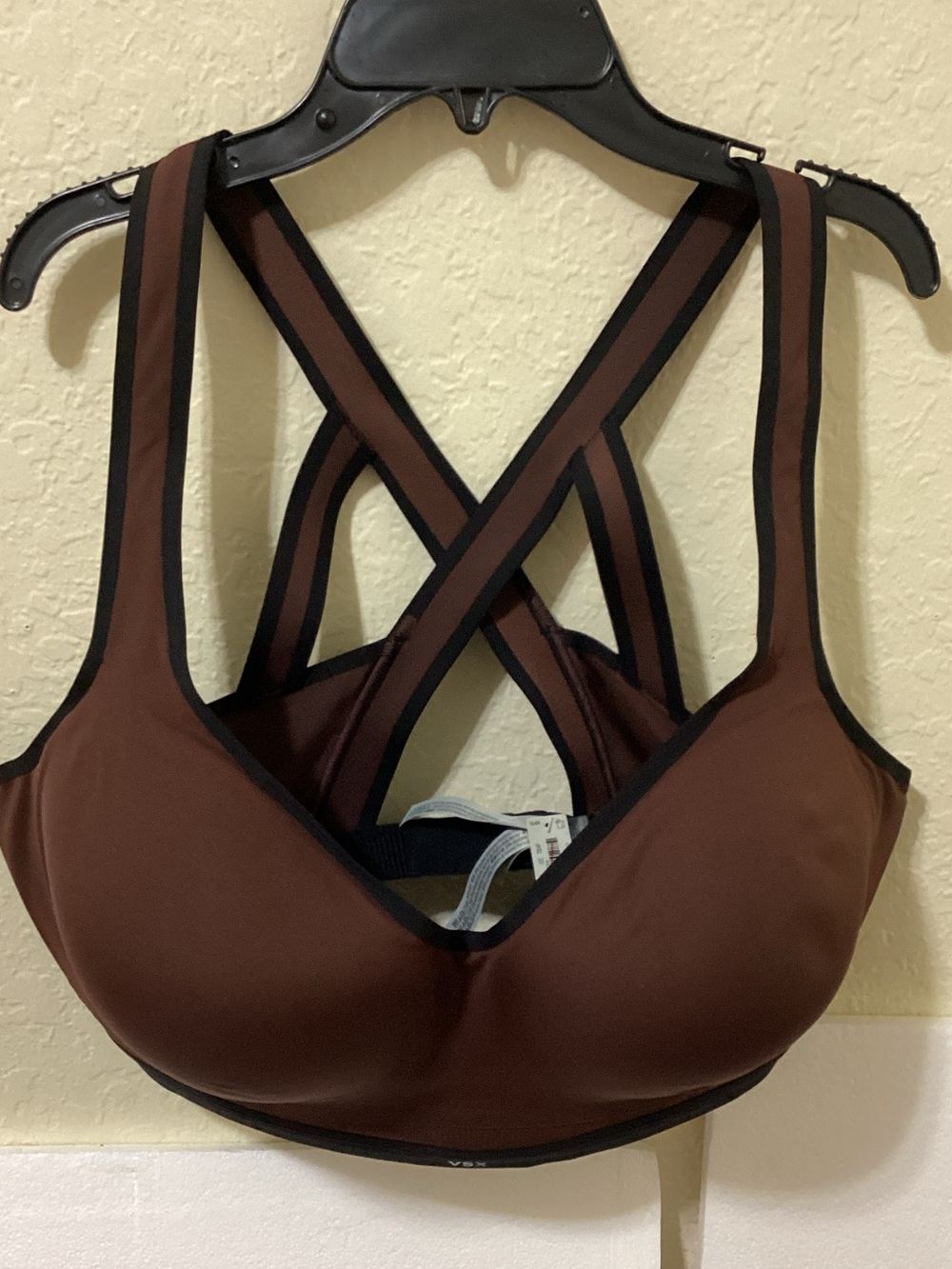 Victoria's Secret Brown & Black Cross-Back Sports Bra